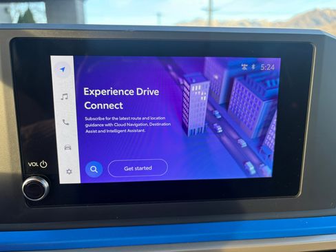 Used 2024 Toyota Tacoma TRD Off-Road image 12