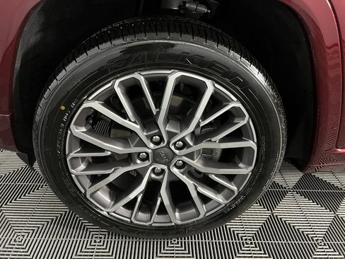 Used 2023 Jeep Grand Cherokee L Summit image 12