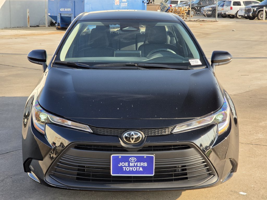 Used 2026 Toyota Corolla LE FWD image 3