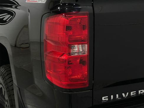 Used 2017 Chevrolet Silverado 1500 LT w/ All Star Edition AWD/4WD image 31