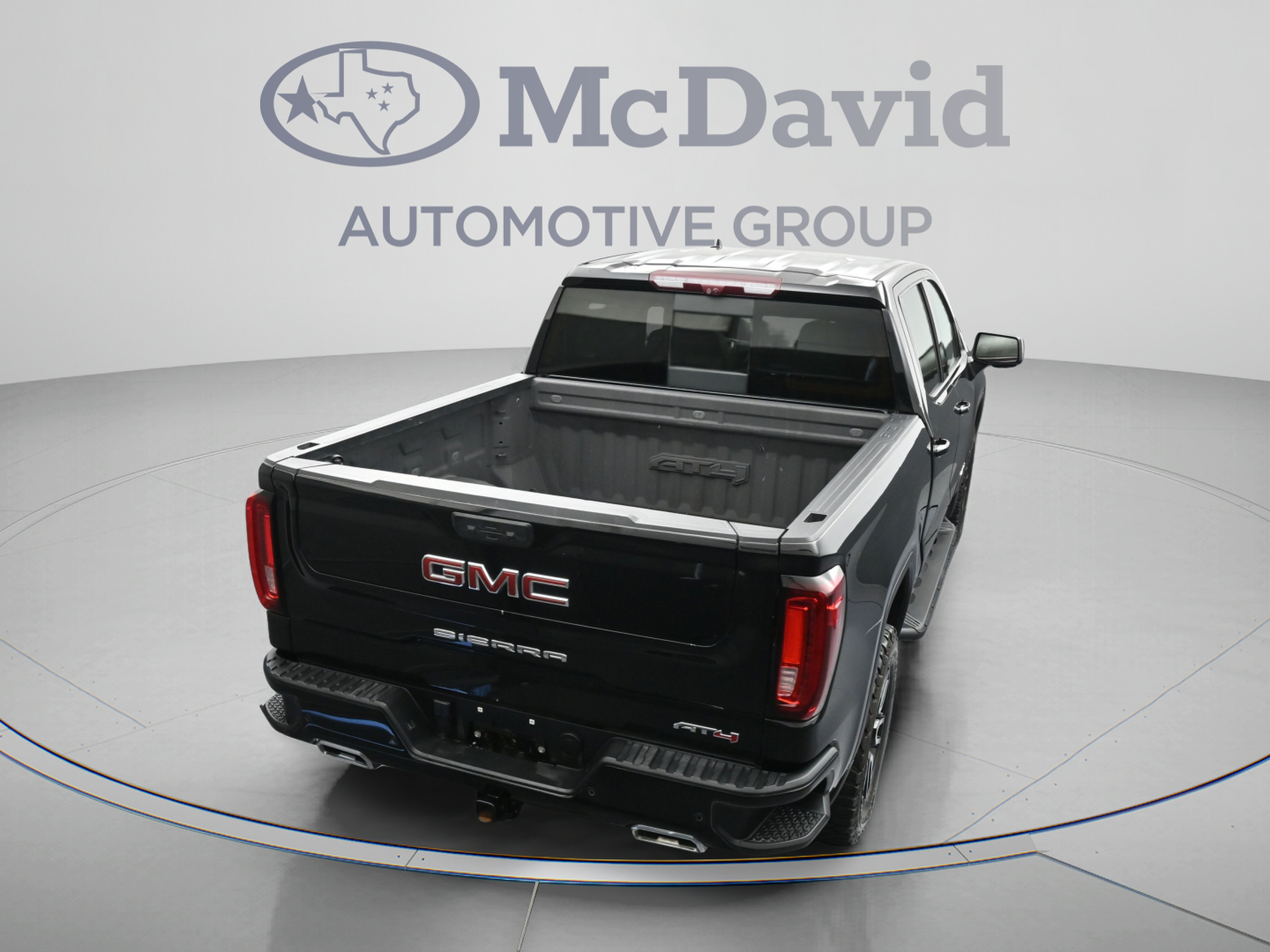 Used 2024 GMC Sierra 1500 AT4 w/ Technology Package AWD/4WD image 38