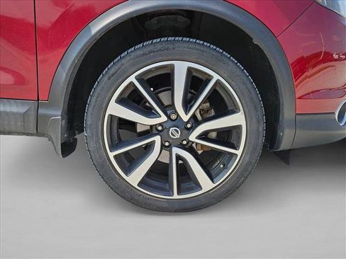 Used 2019 Nissan Rogue Sport SL w/ Premium Package FWD image 21