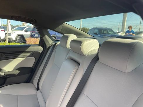 Used 2025 Honda Civic Sport image 25
