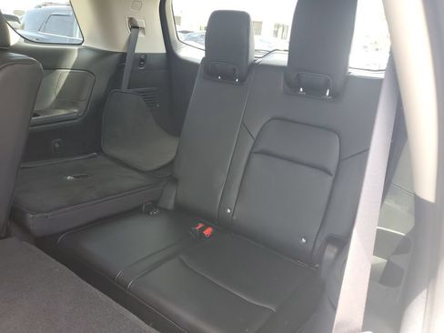 Certified 2024 Nissan Pathfinder SL FWD image 17