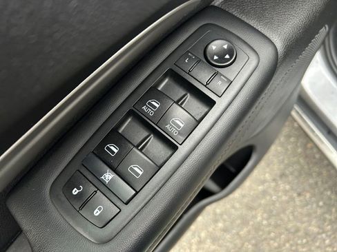 Used 2020 Dodge Durango SXT w/ 3rd Row Seating Group image 24