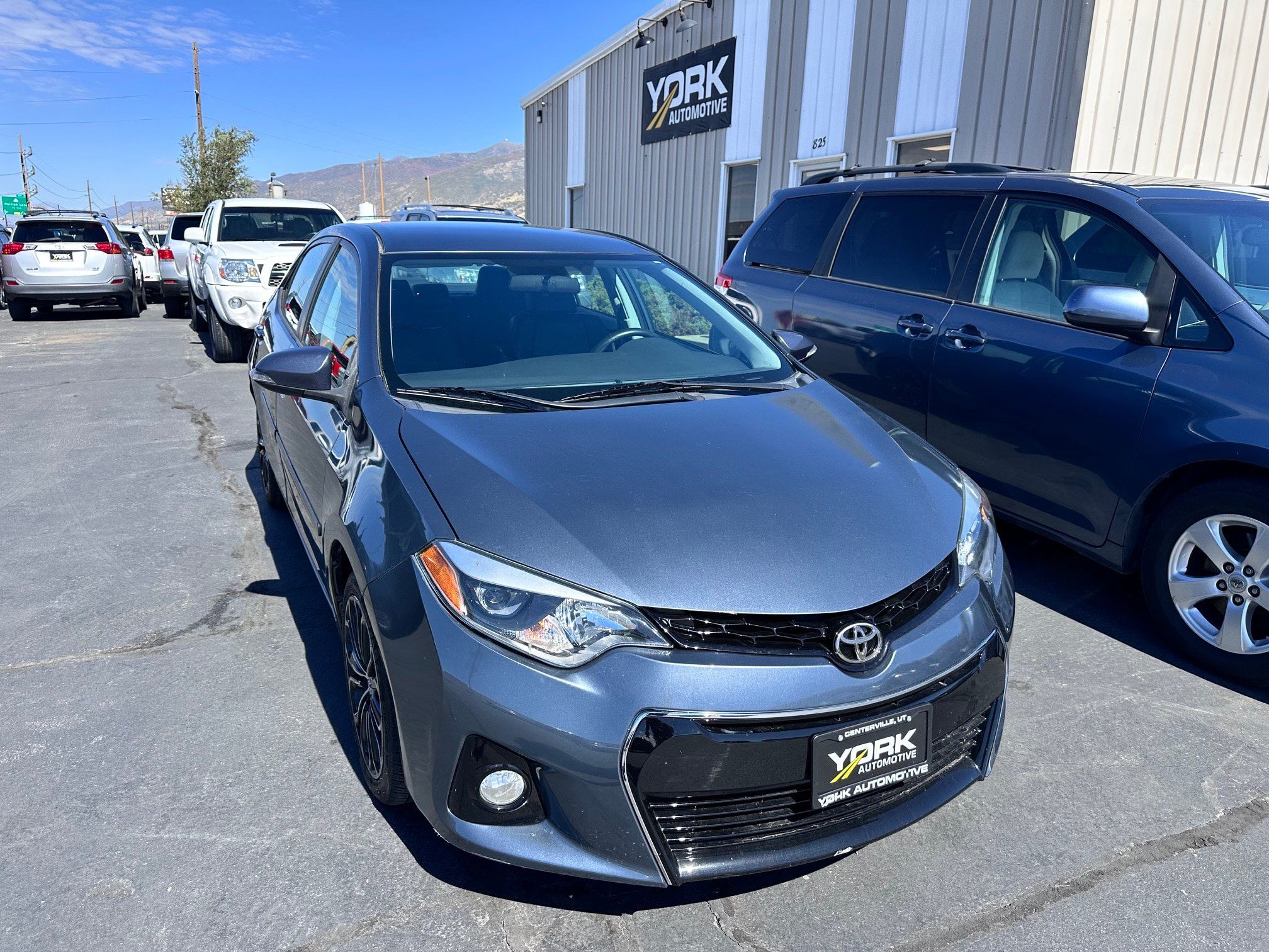 Used 2015 Toyota Corolla S FWD image 1