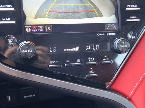 Used 2019 Toyota Camry XSE w/ Driver Assist Package FWD image 25