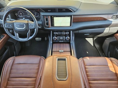 Used 2024 GMC Yukon XL Denali Ultimate image 25