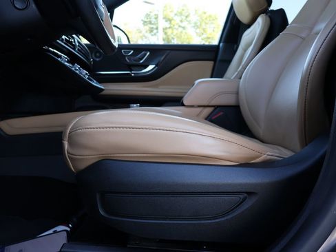 Used 2020 Lincoln Corsair Reserve image 41