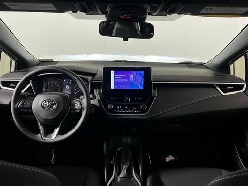 Certified 2025 Toyota Corolla SE w/ SE Package image 22