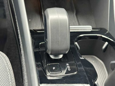 Certified 2023 Volvo XC40 Recharge Ultimate w/ Protection Package Premier AWD/4WD image 31