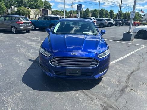 Used 2013 Ford Fusion SE FWD image 2