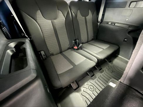 Certified 2023 Kia Sorento LX FWD image 23