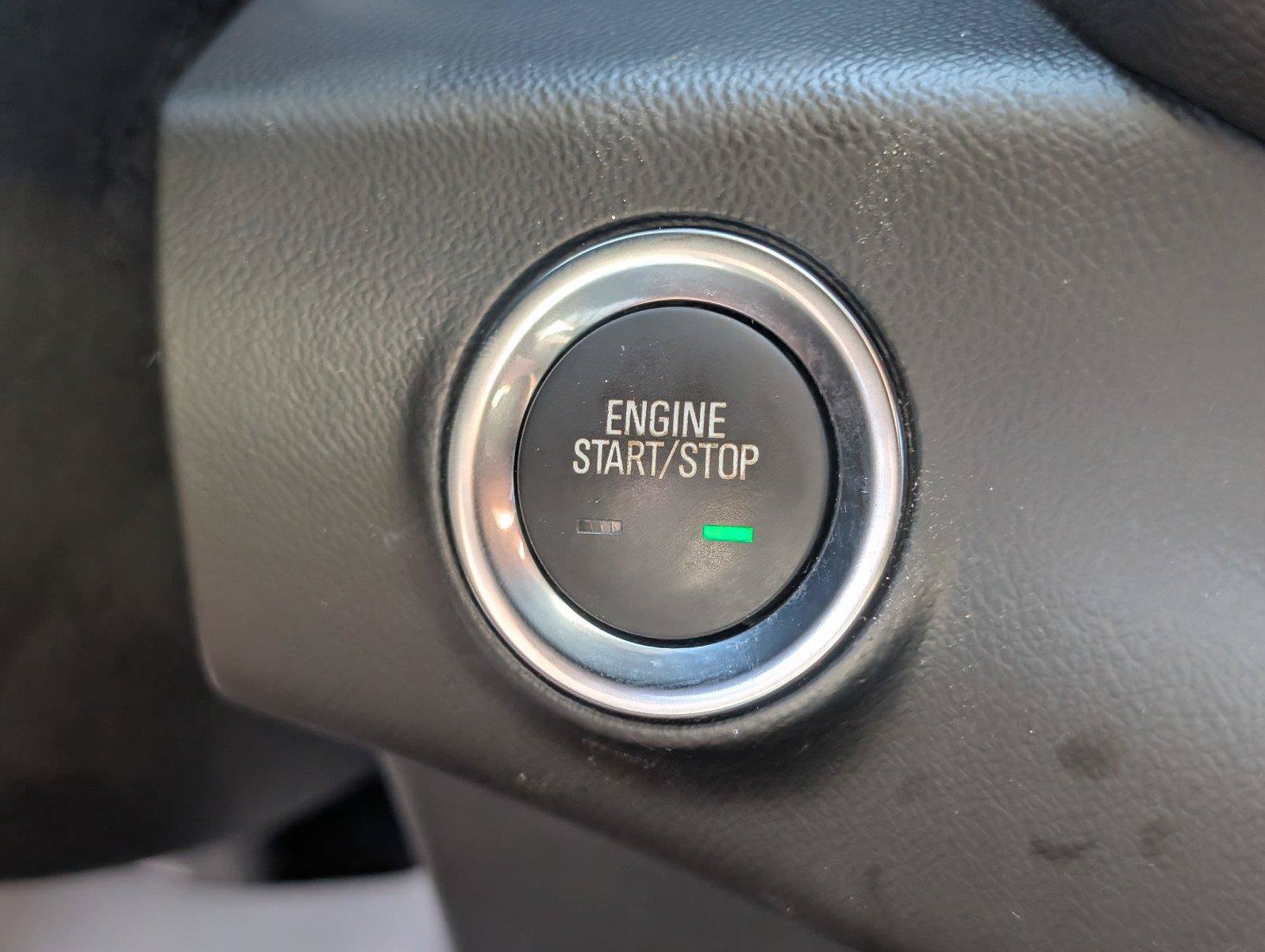 Used 2020 GMC Terrain SLE w/ Elevation Edition FWD image 25