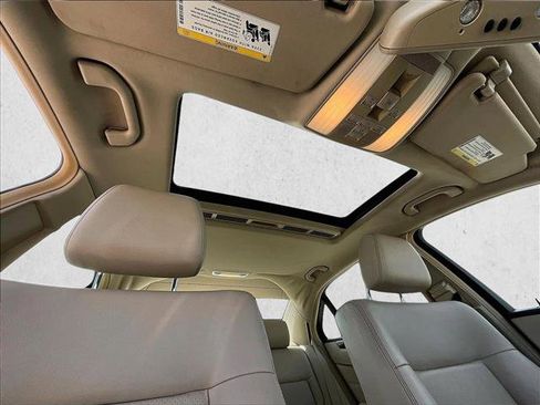 Certified 2016 Mercedes-Benz E 350 Sedan image 17