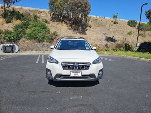Used 2020 Subaru Crosstrek 2.0i Premium w/ Moonroof Package 2 AWD/4WD image 2