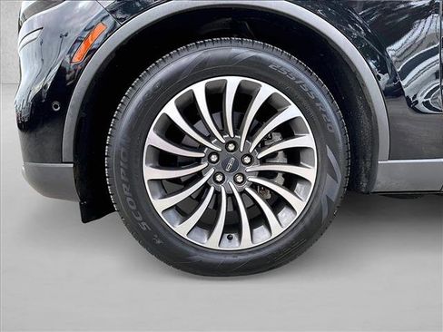 Used 2020 Lincoln Aviator Reserve w/ Equipment Group 201A image 10
