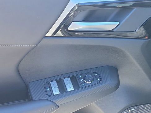 New 2026 Mitsubishi Outlander SE FWD image 23