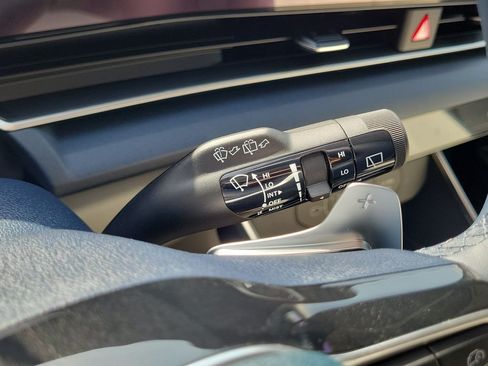 New 2026 Kia Carnival EX FWD image 29