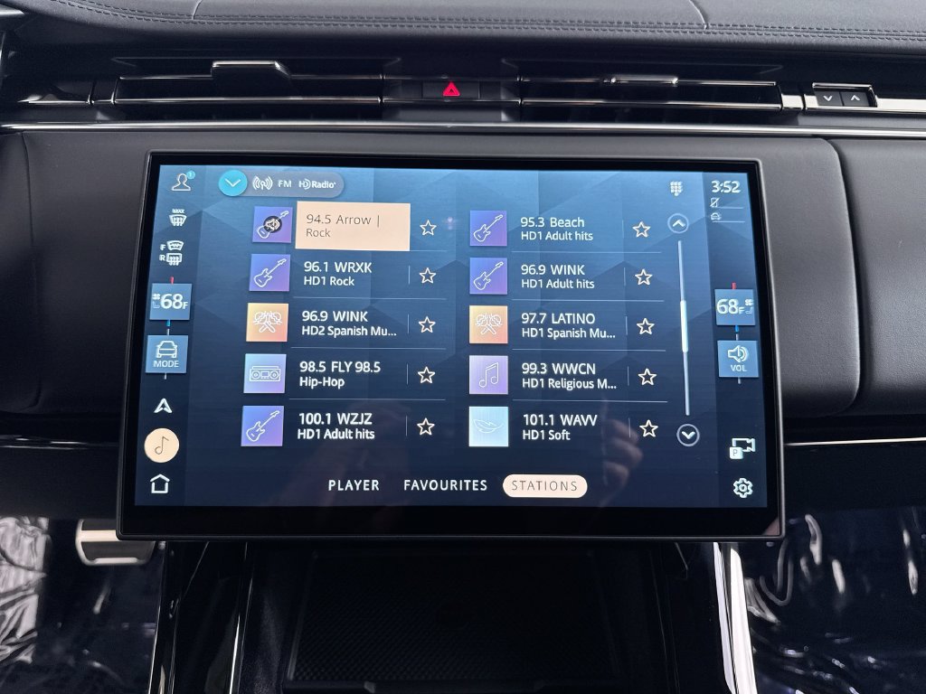 New 2026 Land Rover Range Rover Sport Dynamic SE AWD/4WD image 16