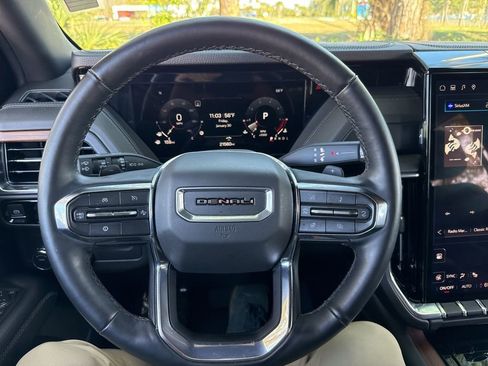 Used 2025 GMC Yukon Denali image 28