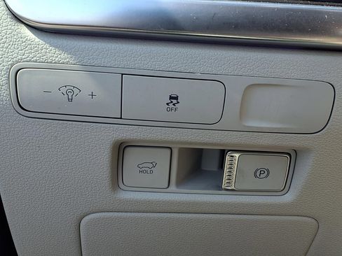 Used 2024 Hyundai Palisade Calligraphy image 6