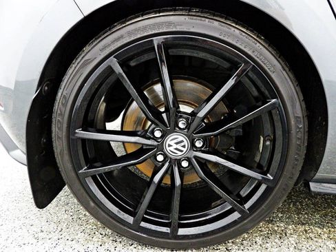 Used 2019 Volkswagen Golf R 4-Door AWD/4WD image 20