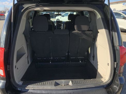 Used 2017 Dodge Grand Caravan SE w/ Power Window Group image 8