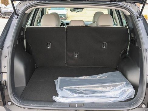 New 2026 Hyundai Tucson SE image 8