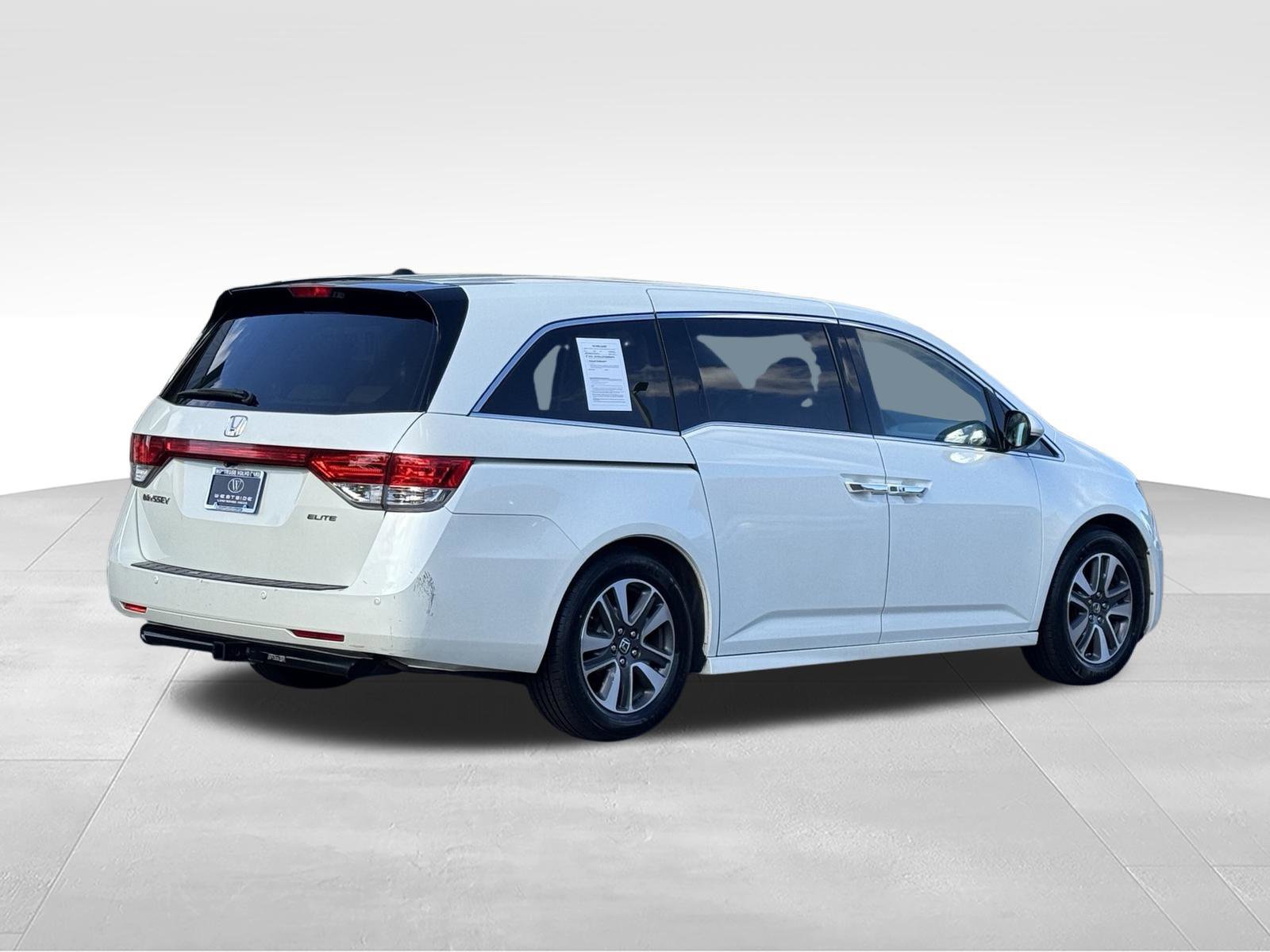 Used 2014 Honda Odyssey Touring image 4