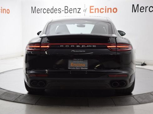 Used 2018 Porsche Panamera 4 image 5