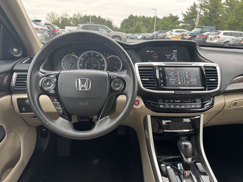 Used 2016 Honda Accord EX-L image 3