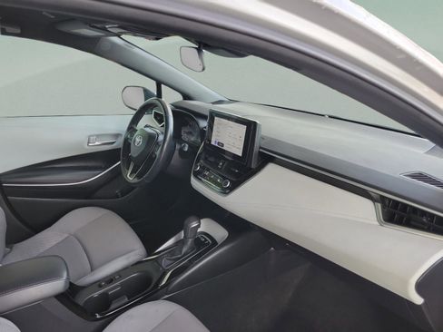 Used 2024 Toyota Corolla SE FWD image 9