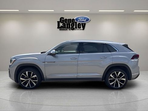 Used 2024 Volkswagen Atlas Cross Sport SEL Premium R-Line AWD/4WD image 1
