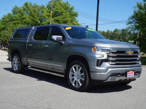 Used 2023 Chevrolet Silverado 1500 High Country AWD/4WD image 3