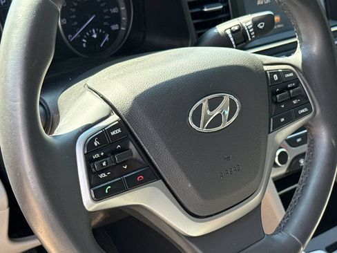Used 2017 Hyundai Elantra SE w/ SE A/T Tech Package 03 FWD image 29