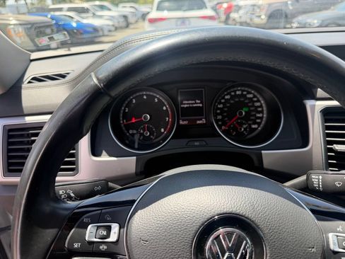 Used 2019 Volkswagen Atlas SE w/ Towing Package FWD image 5