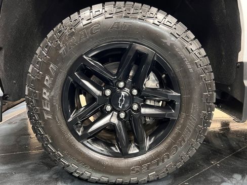 Used 2024 Chevrolet Silverado 1500 LT Trail Boss w/ LT Trail Boss Premium Package image 26