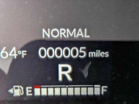 New 2026 Honda HR-V EX-L image 10