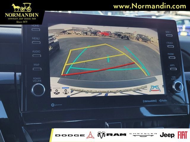 Used 2023 Toyota Camry XSE FWD image 10