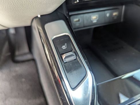 Used 2023 Kia Sorento SX image 24