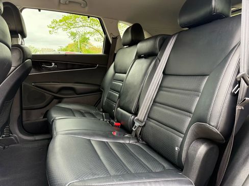 Used 2016 Kia Sorento EX w/ EX Premium Package image 14