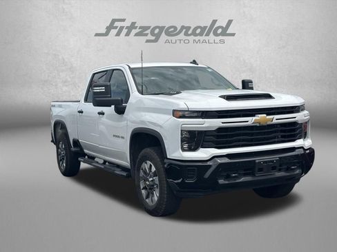 Used 2025 Chevrolet Silverado 2500 Custom w/ Custom Convenience Package AWD/4WD image 1