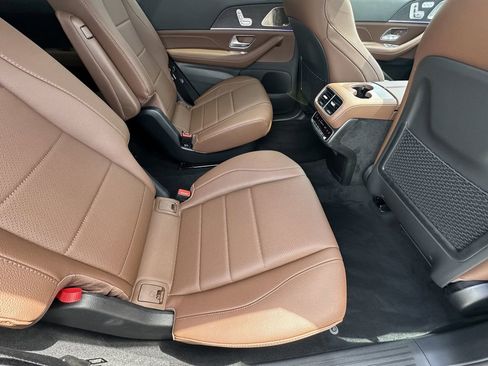 New 2026 Mercedes-Benz GLS 450 4MATIC image 18