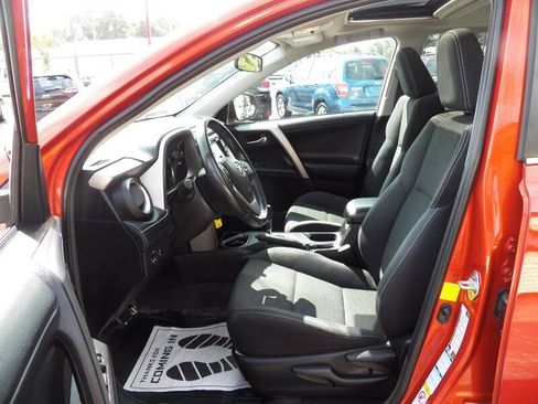 Used 2016 Toyota RAV4 XLE AWD/4WD image 7