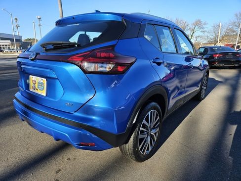 Used 2021 Nissan Kicks SV image 5