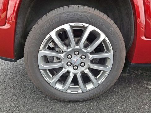 Used 2023 GMC Acadia Denali image 7