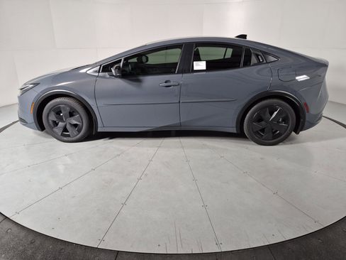 New 2026 Toyota Prius Plug-In Hybrid image 2