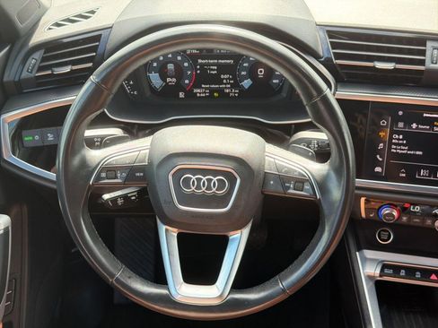 Certified 2024 Audi Q3 2.0T Premium w/ Convenience Package AWD/4WD image 17