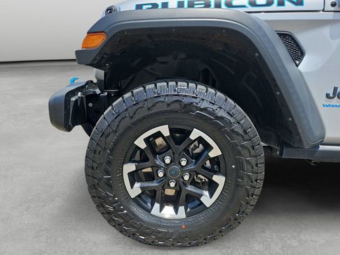 Used 2024 Jeep Wrangler Unlimited Rubicon 4xe AWD/4WD image 34